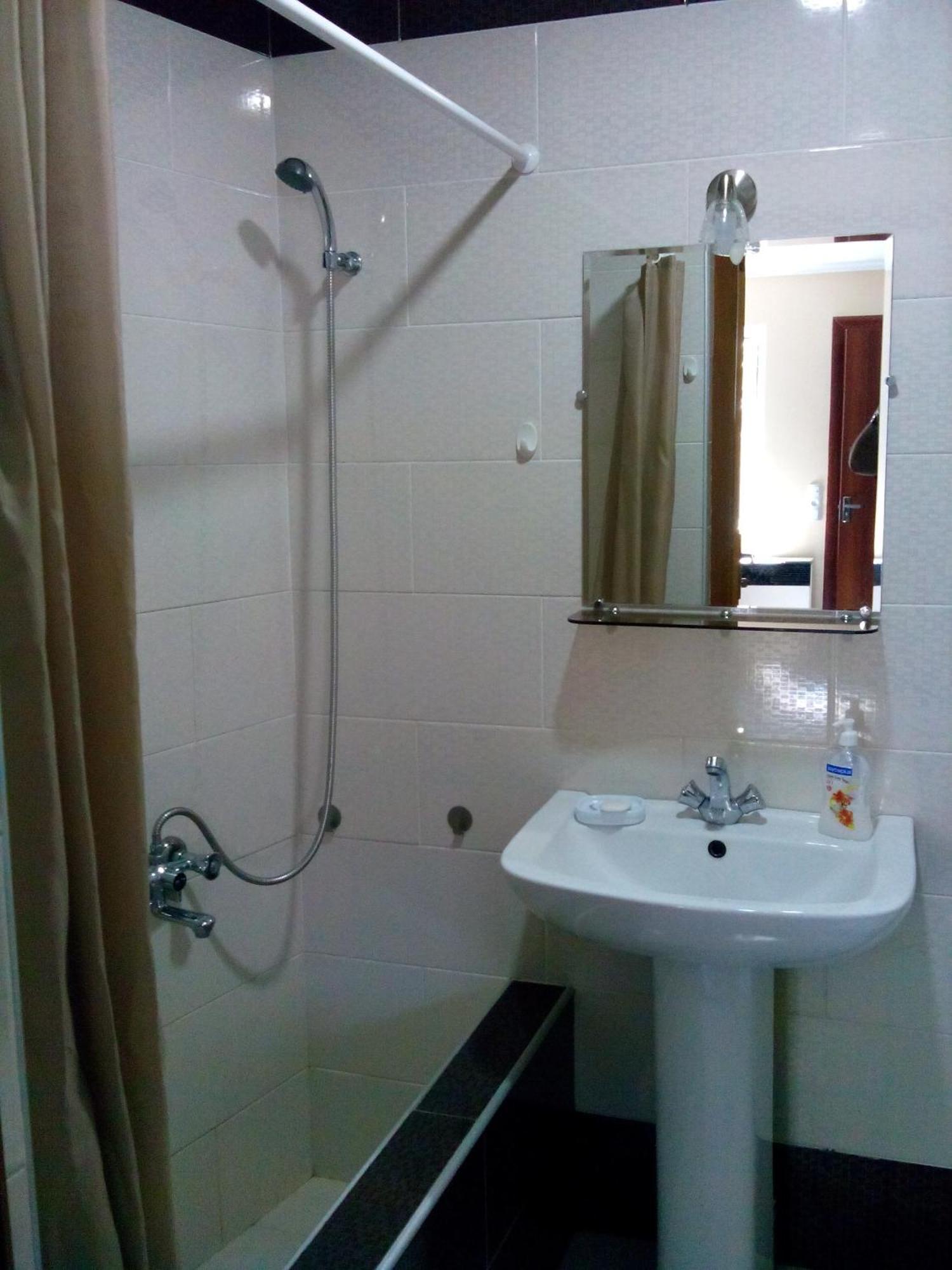 Apartment On Erekle 25A Borzsomi Kültér fotó